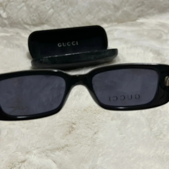 Gucci Geometric Frame Sunglasses - Picture 6 of 8
